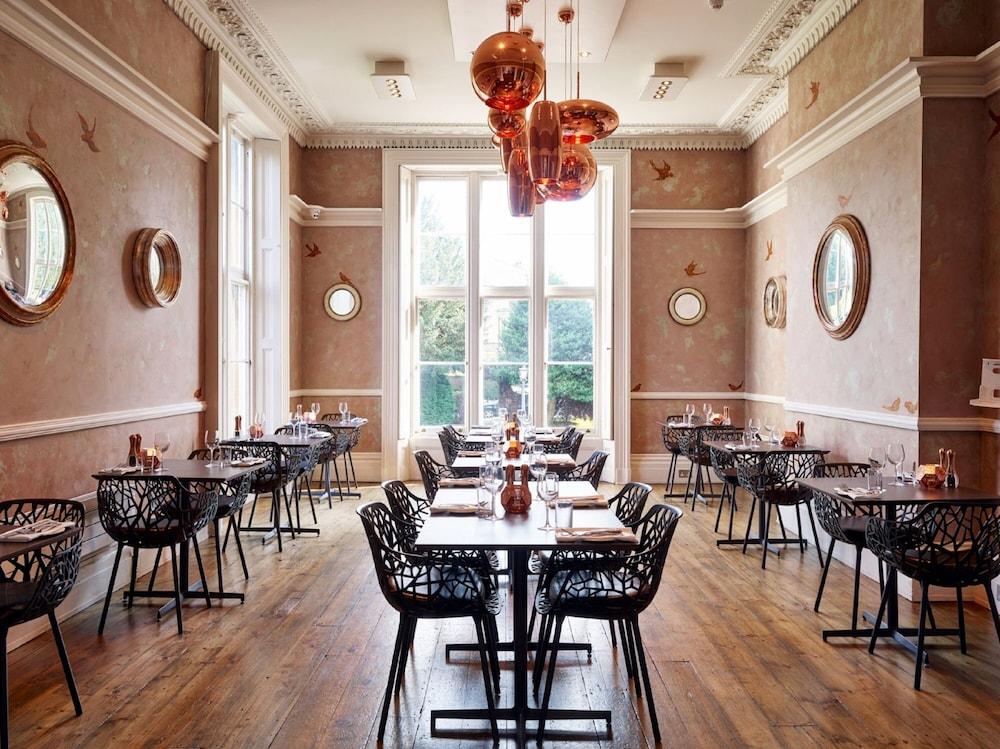 Cotswold Grange Acomodação com café da manhã Cheltenham Exterior foto Interior of the restaurant
