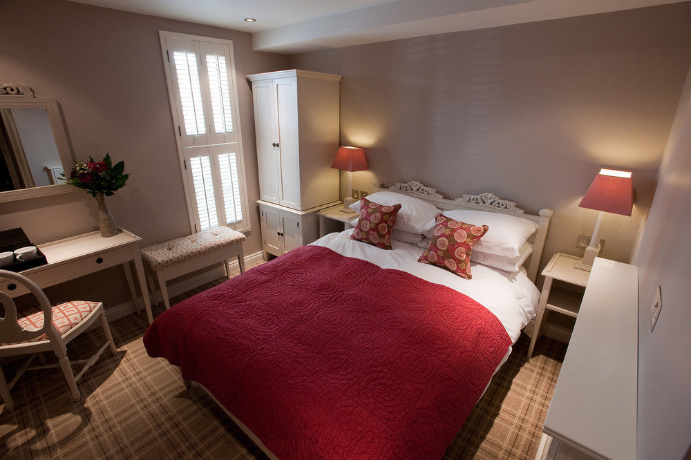 Cotswold Grange Acomodação com café da manhã Cheltenham Exterior foto A bedroom
